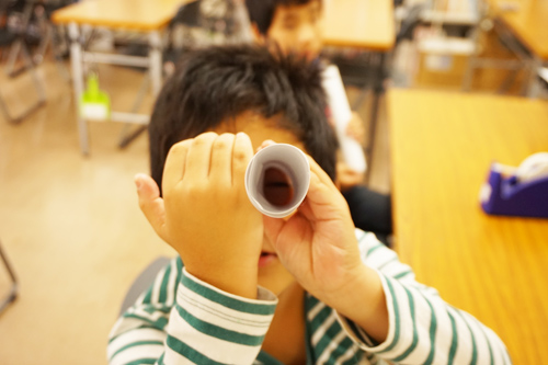 第3土曜日開催の科学実験教室。何が見えるかな？